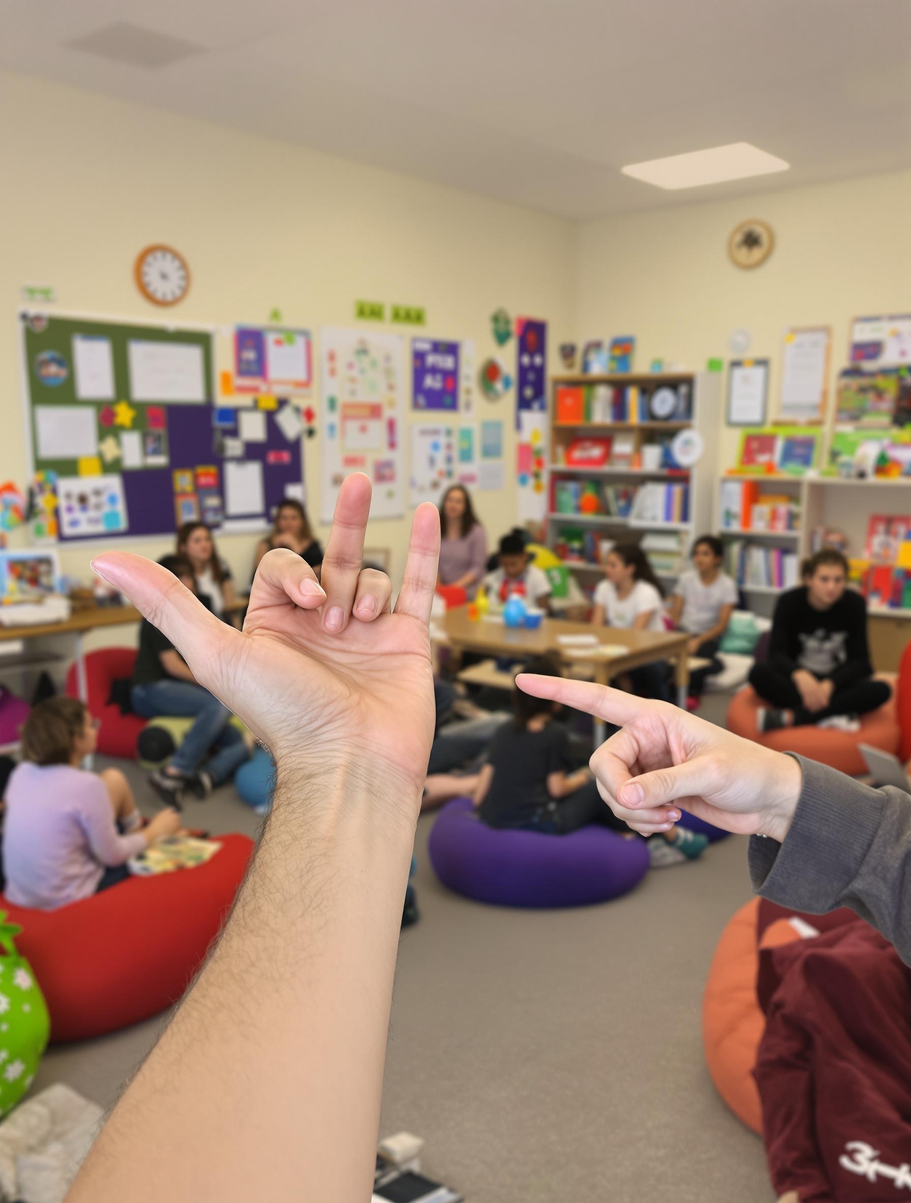 Gestes Borel-Maisonny pour différencier a et à, niveau CE2